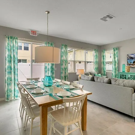Four Bedrooms Townhome 5116